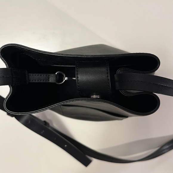 Black French Connection Crossbody Bag / Purse - Picture 4 of 11